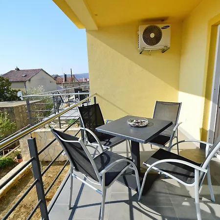 公寓 Leko-2 By Interhome *