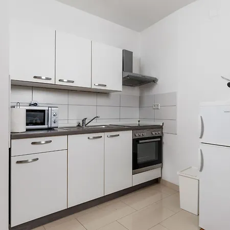 Leko-2 By Interhome 公寓