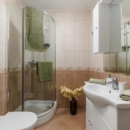 Leko-2 By Interhome * 诺维·维诺多尔斯基